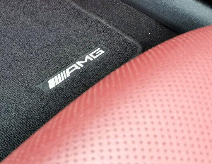 Mercedes-Benz Třídy C Kabriolet 2,0 l 180 kw