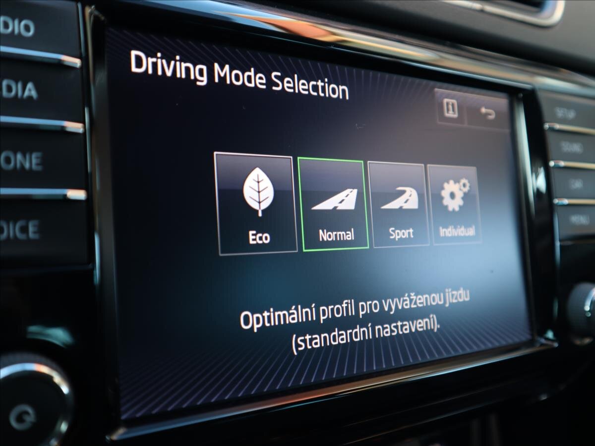 Škoda Superb Kombi 2,0 l 110 kw