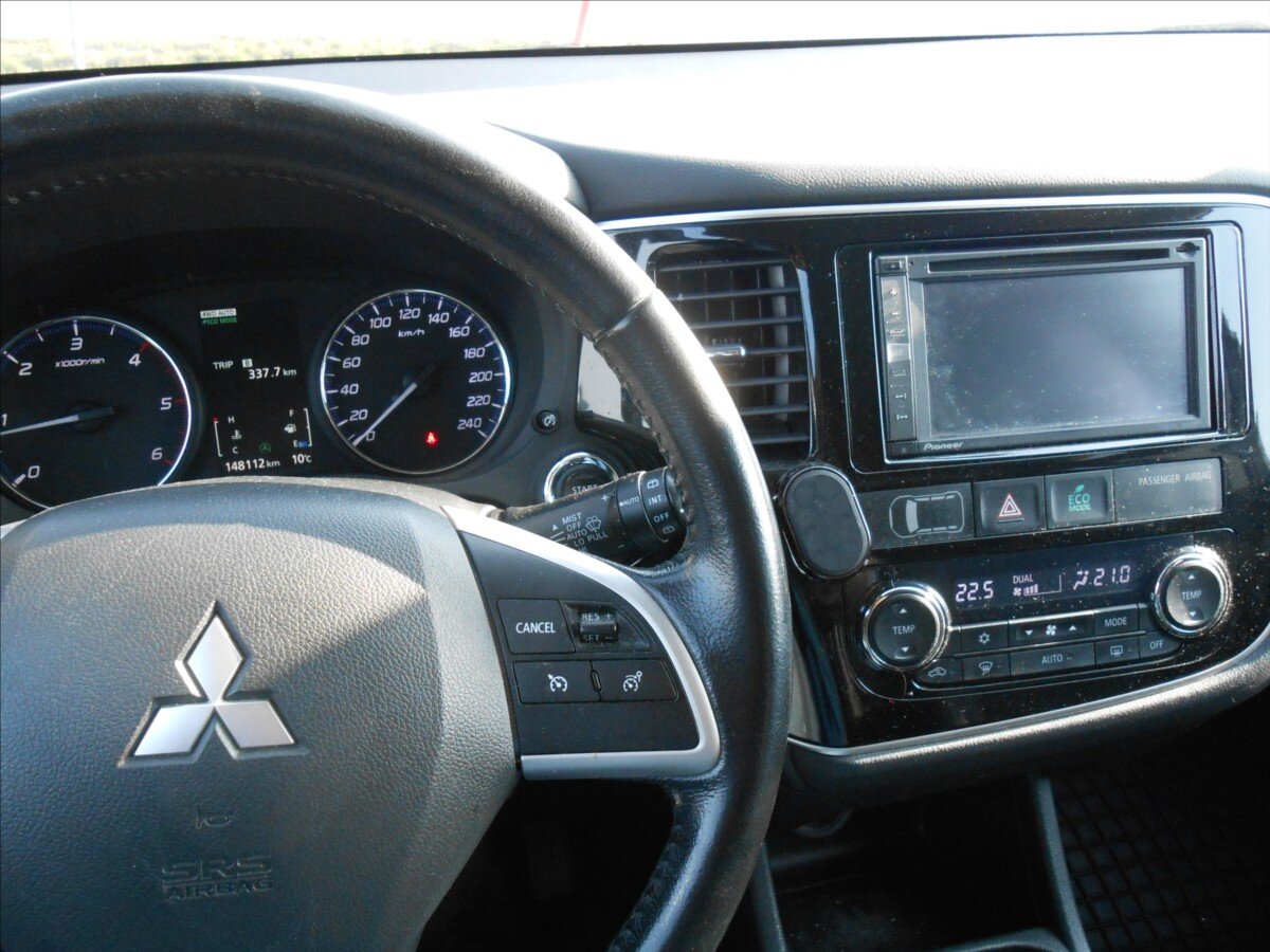Mitsubishi Outlander Kombi 2,3 l 110 kw
