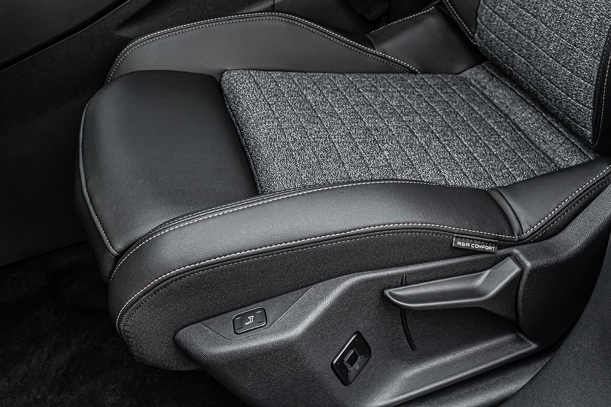 Peugeot 5008 SUV / Terénní 1,2 l 107 kw