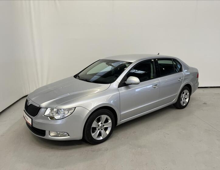 Škoda Superb 1