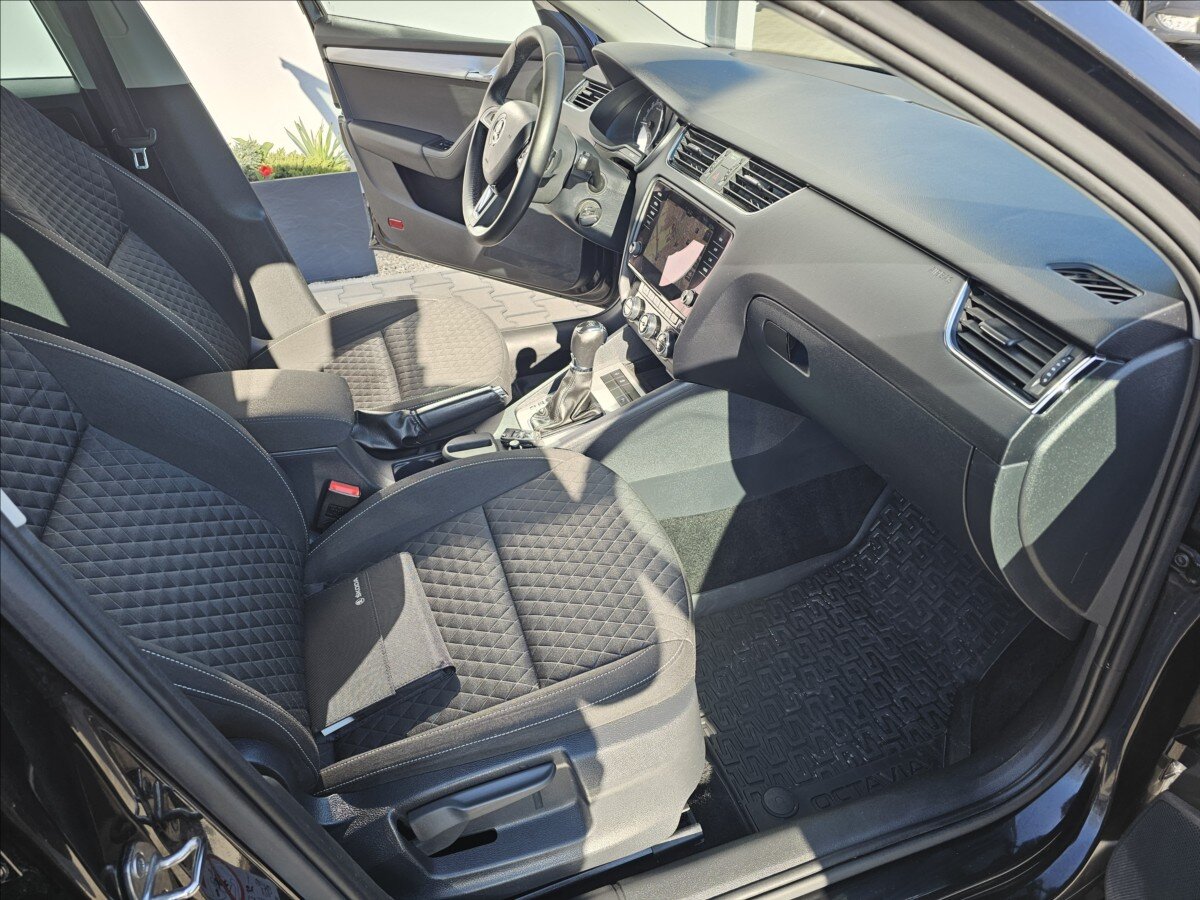Škoda Octavia Kombi 2,0 l 110 kw
