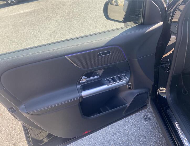 Mercedes-Benz GLA 15