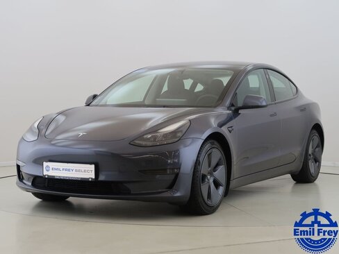 Tesla Model 3 Sedan / Limuzína 0,0 158 kw
