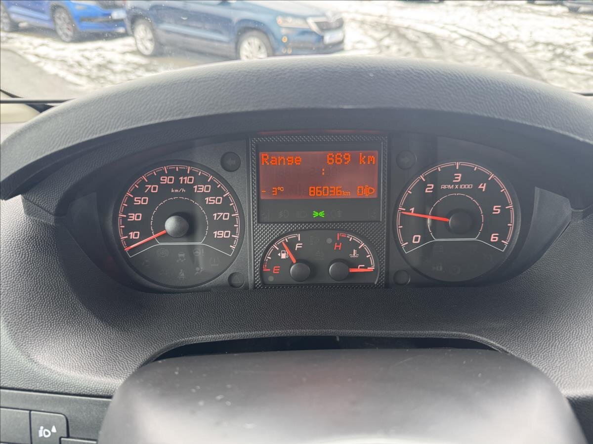 Peugeot Ostatní Ostatní 3,0 l 130 kw