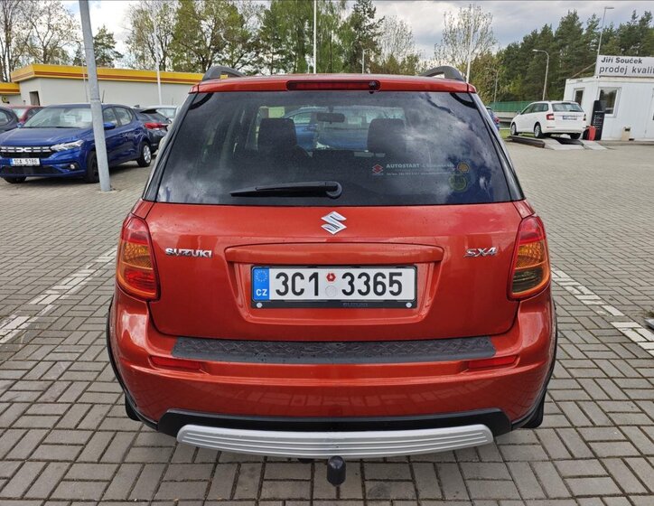 Suzuki SX4 Hatchback 1,5 l 73 kw