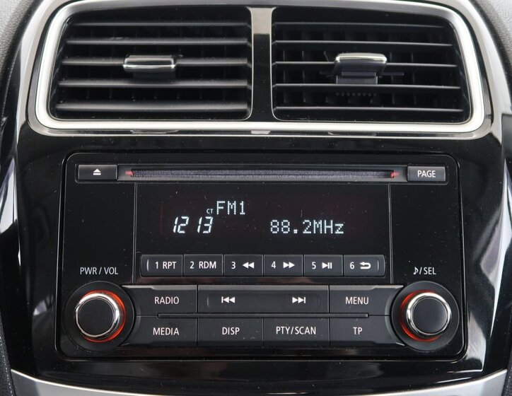 Mitsubishi ASX SUV / Terénní 1,6 l 86 kw