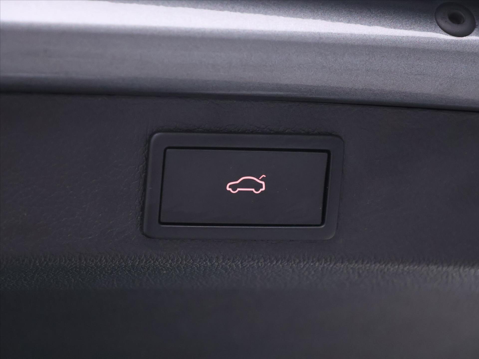 Škoda Superb Kombi 2,0 l 147 kw