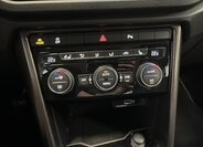 Volkswagen T-Roc SUV / Terénní 1,5 l 110 kw