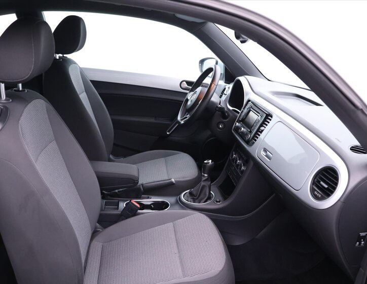 Volkswagen Beetle Hatchback 1,2 l 77 kw