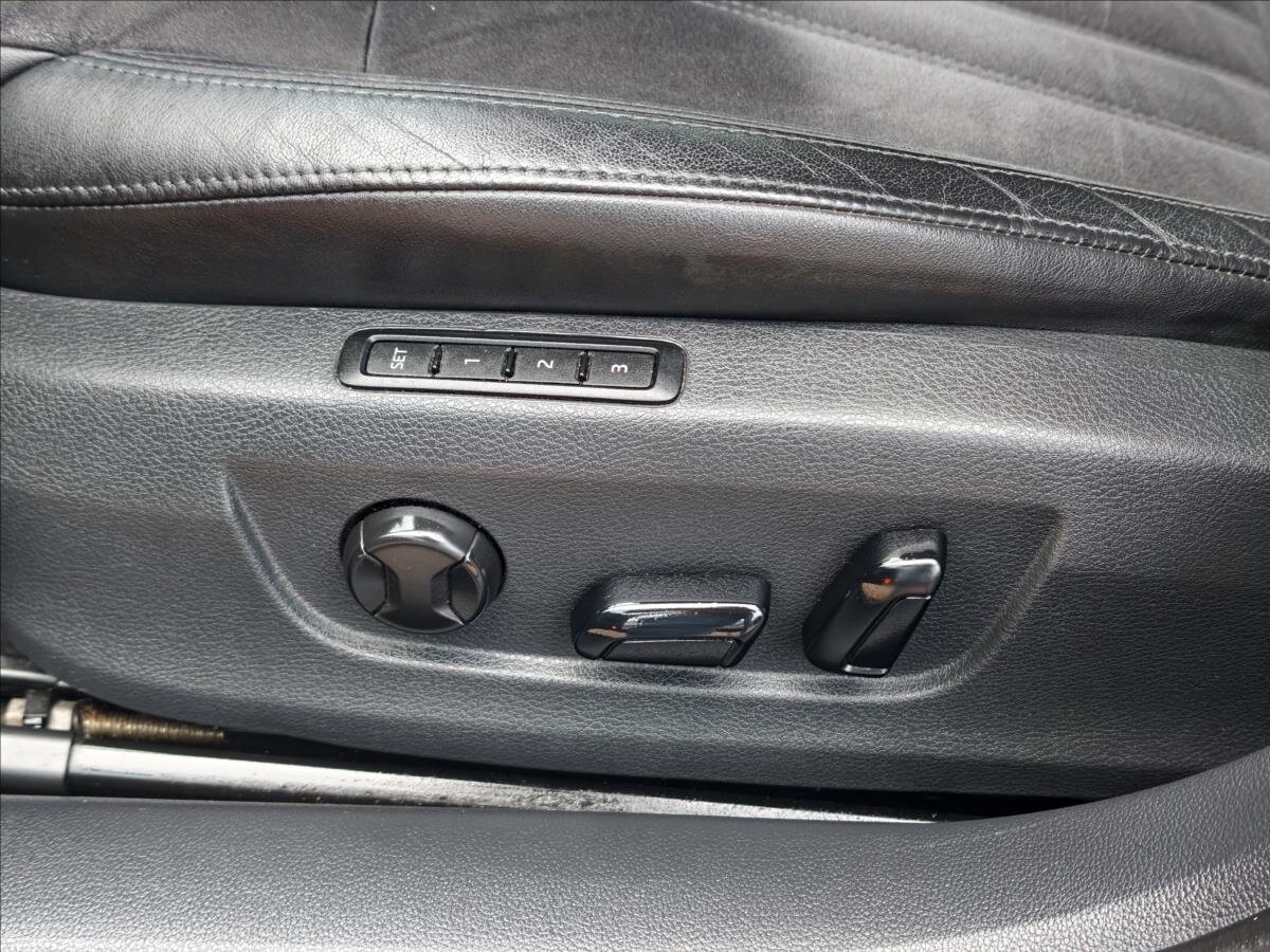 Škoda Superb Liftback 2,0 l 140 kw