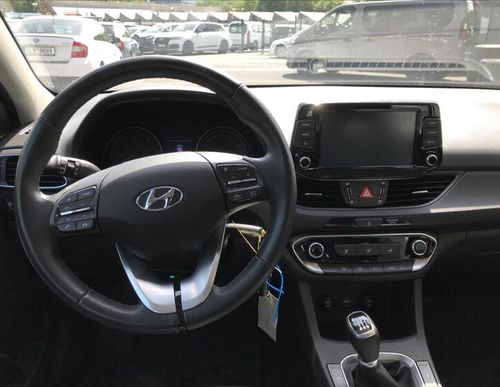 Hyundai i30 8