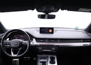 Audi Q7 35