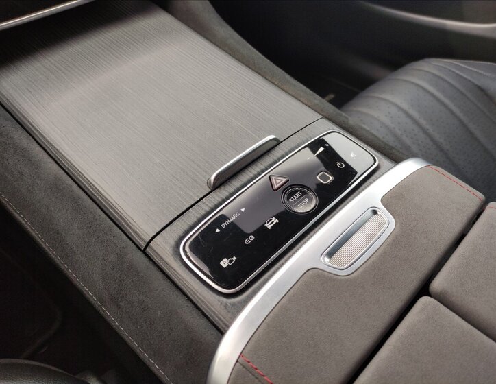 Mercedes-Benz EQS Sedan / Limuzína 0,0 385 kw