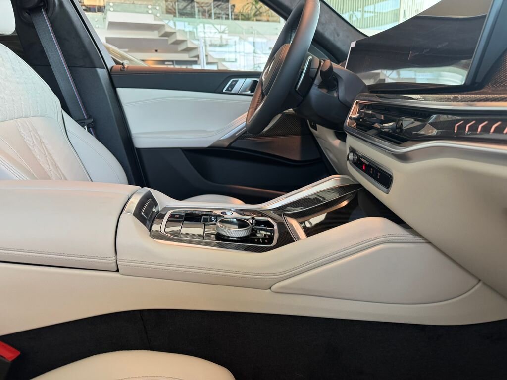 BMW X6 SUV / Terénní 4,4 l 210 kw