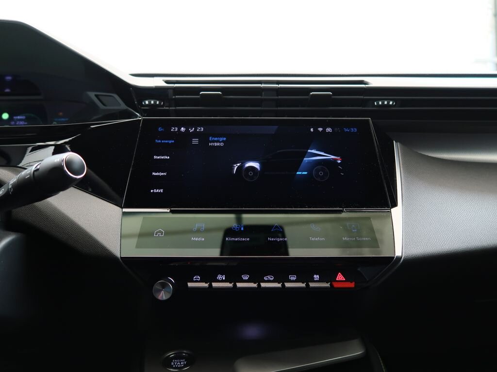 Peugeot 408 Liftback 1,6 l 133 kw