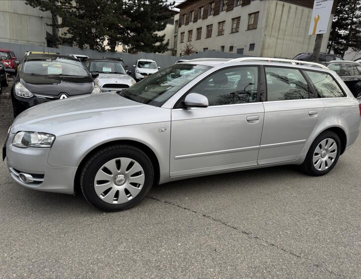 Audi A4 Kombi 2,0 l 103 kw