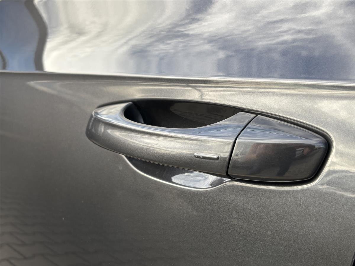 Volkswagen Arteon Liftback 2,0 l 206 kw