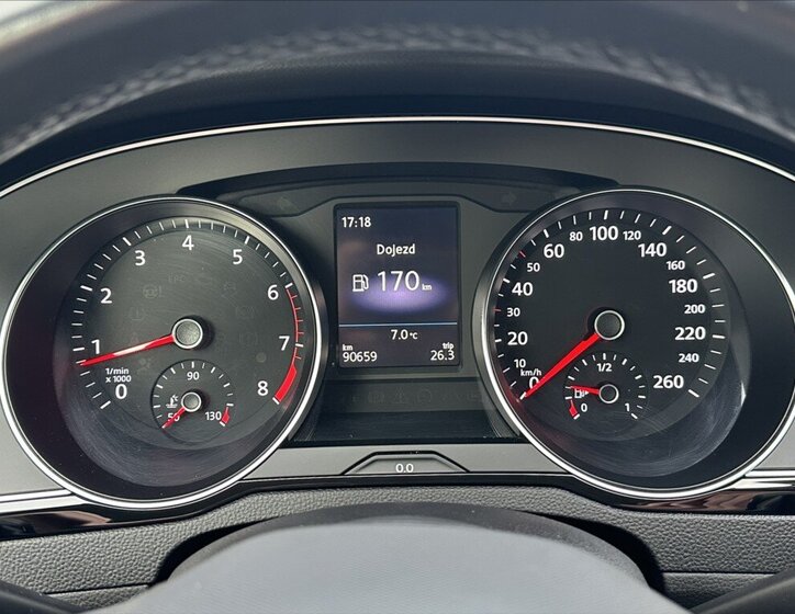 Volkswagen Passat Kombi 1,5 l 110 kw