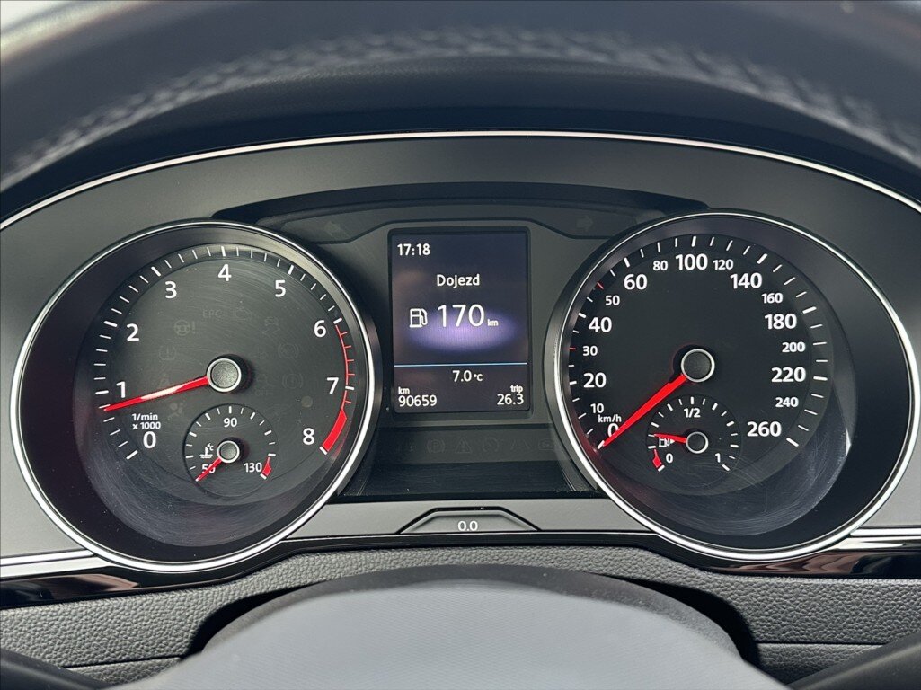 Volkswagen Passat Kombi 1,5 l 110 kw