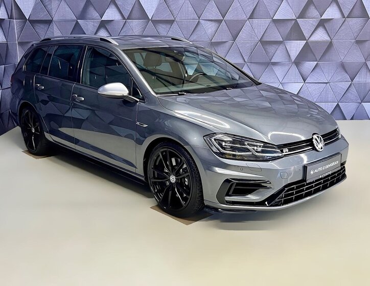 Volkswagen Golf Kombi 2,0 l 221 kw