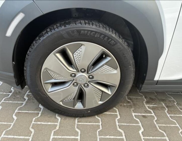 Hyundai Kona SUV 0,0 150 kw