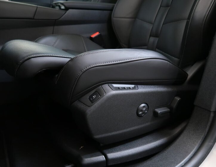 DS Automobiles DS7 Crossback 17