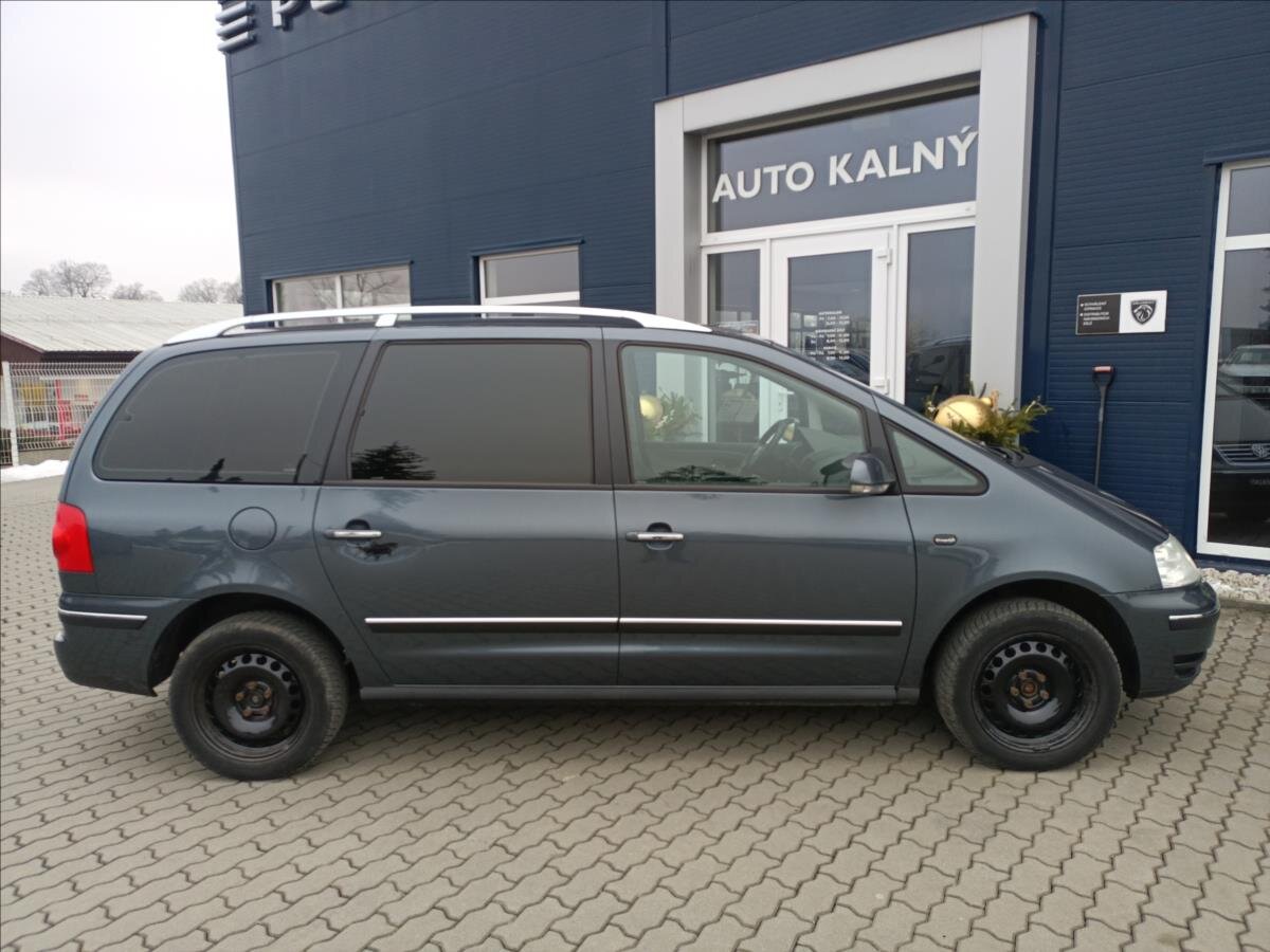 Volkswagen Sharan MPV 2,0 l 103 kw