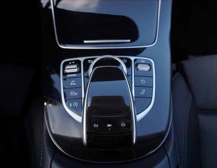 Mercedes-Benz Třídy E Kombi 2,0 l 143 kw