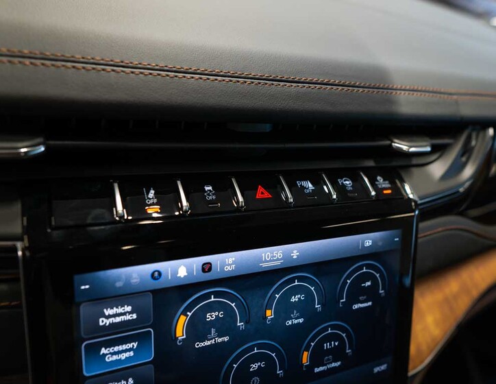 Jeep Grand Cherokee 38