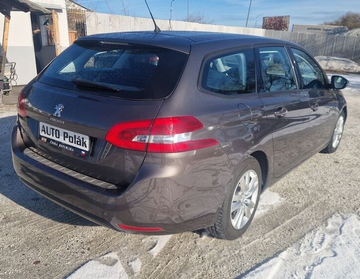 Peugeot 308 7