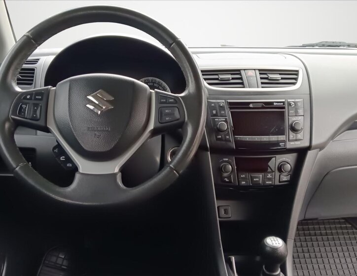 Suzuki Swift Hatchback 1,2 l 69 kw