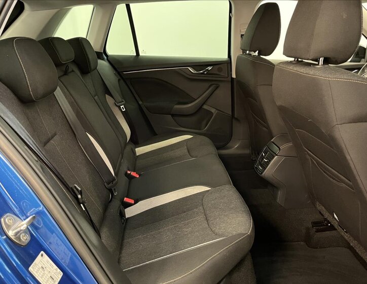 Škoda Kamiq Hatchback 999,0 85 kw