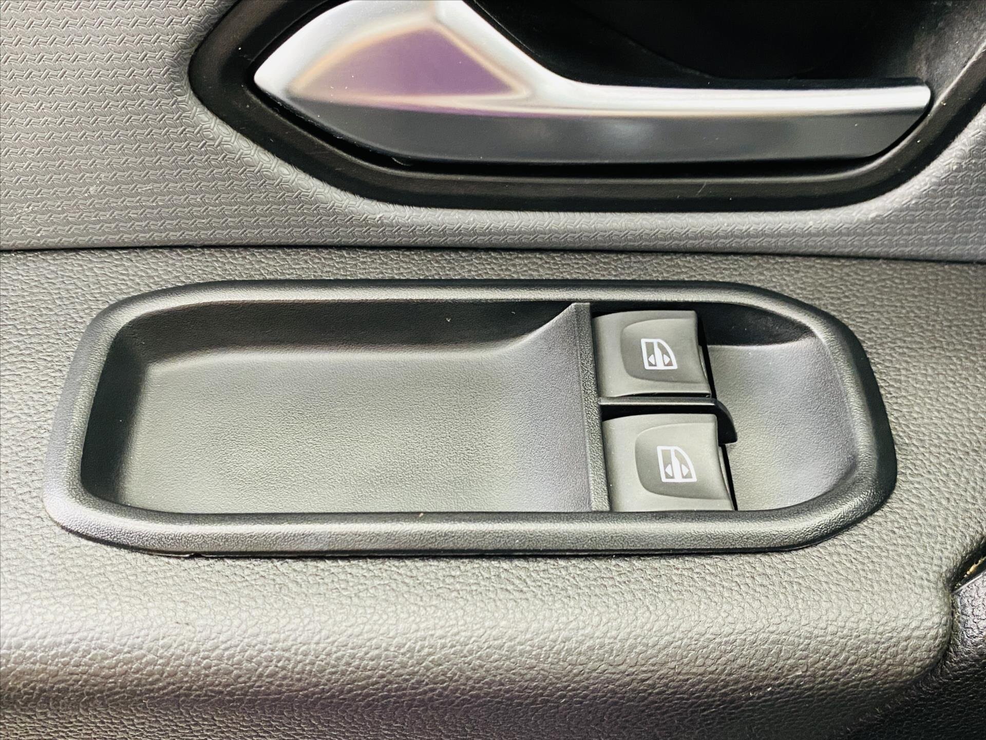 Renault Express Skříň 1,5 l 70 kw