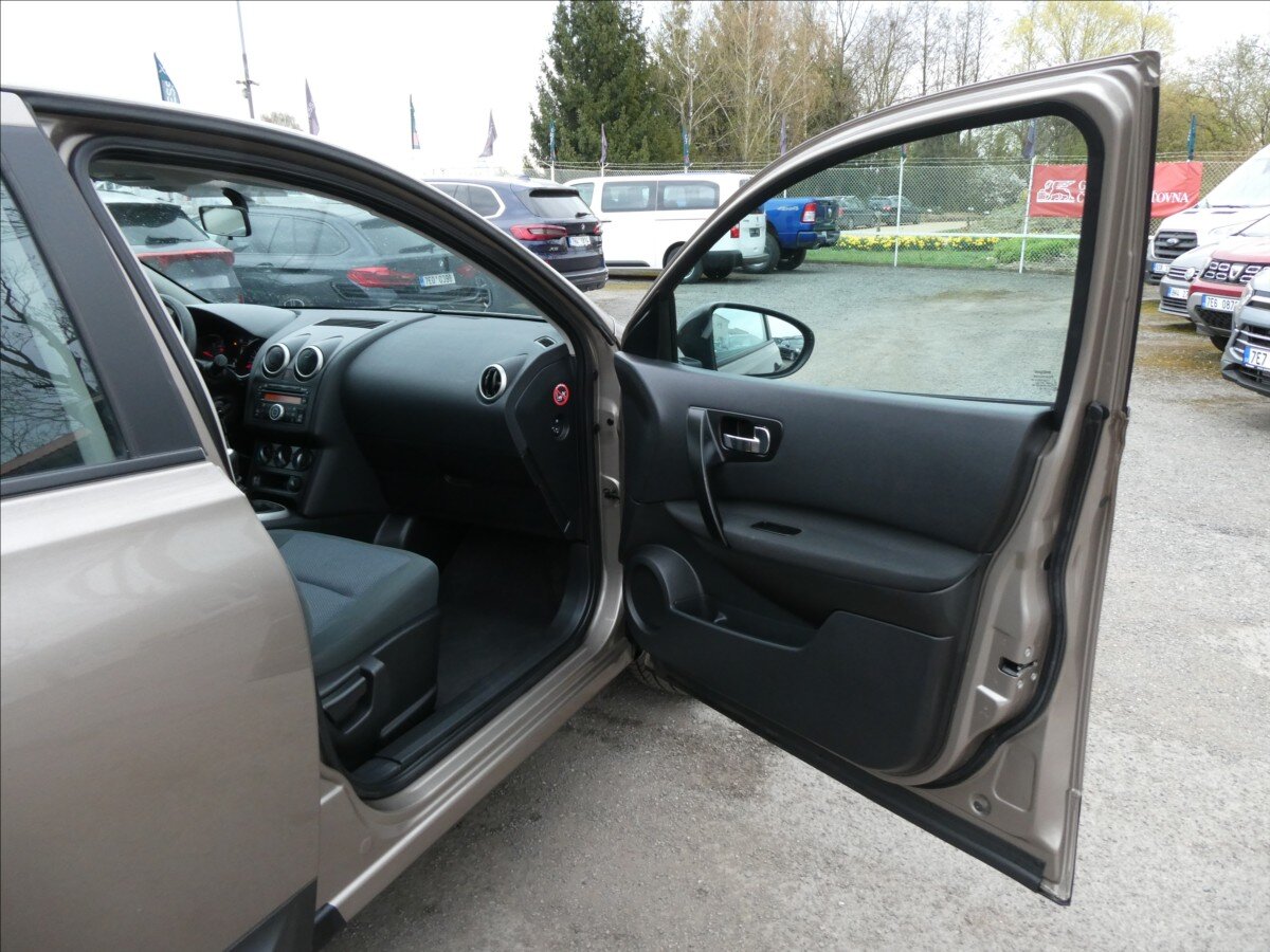 Nissan Qashqai SUV / Terénní 1,5 l 78 kw