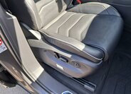 Volkswagen Touareg SUV / Terénní 3,0 l 210 kw