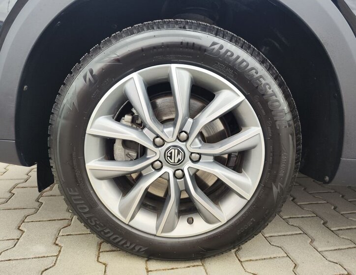 MG Ostatní SUV / Terénní 1,5 l 119 kw