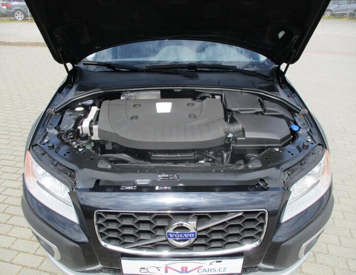 Volvo XC70 Kombi 2,4 l 133 kw