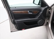 Mercedes-Benz Třídy C Sedan / Limuzína 2,1 l 125 kw