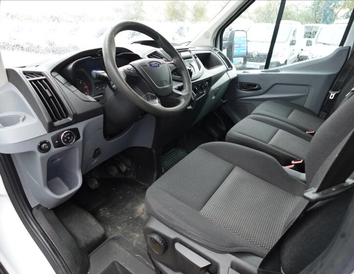 Ford Transit Valník 2,0 l 96 kw