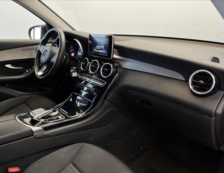 Mercedes-Benz GLC 14