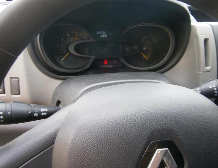 Renault Trafic 9