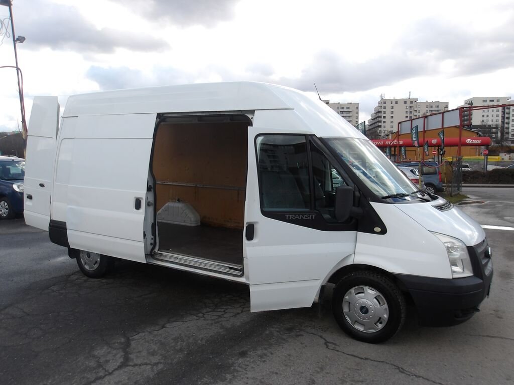 Ford Transit Skříň 2,2 l 74 kw