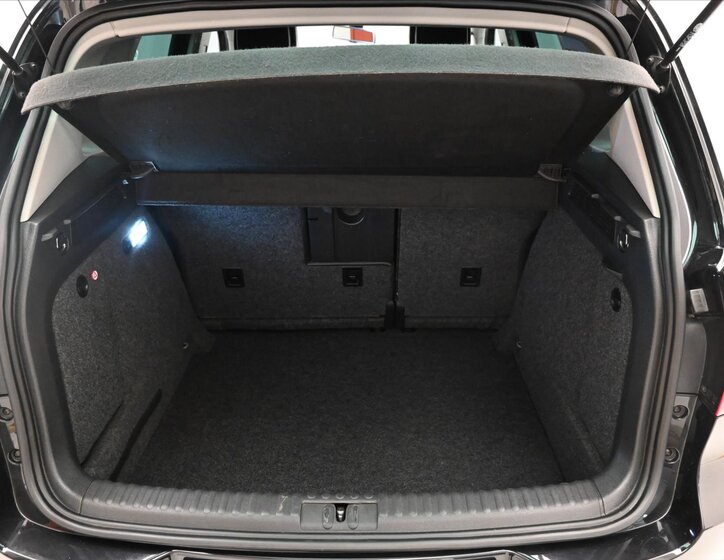 Volkswagen Tiguan SUV 2,0 l 103 kw