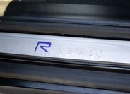 Volvo XC60 SUV / Terénní 2,0 l 140 kw