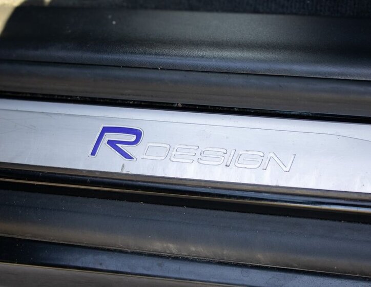 Volvo XC60 SUV / Terénní 2,0 l 140 kw