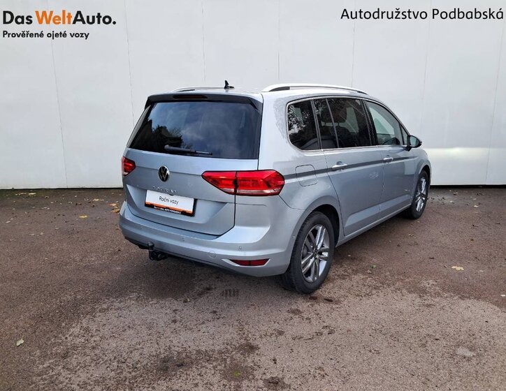 Volkswagen Touran 2