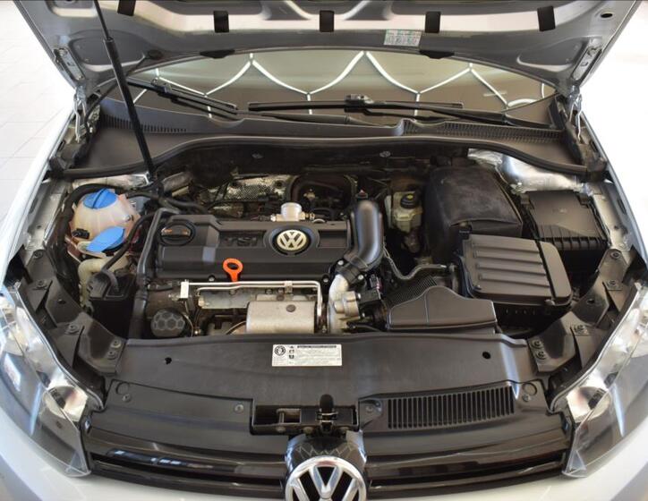 Volkswagen Golf 21