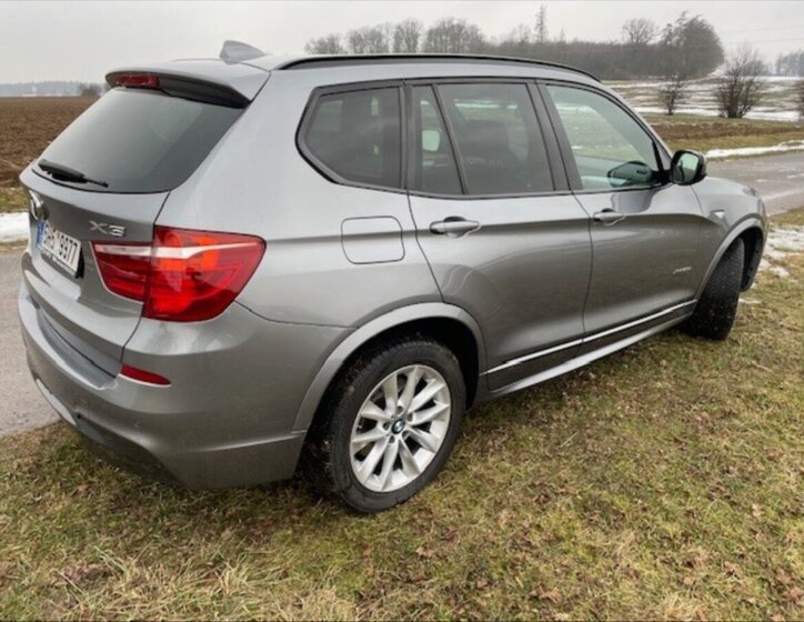 BMW X3 Kombi 3,0 l 190 kw