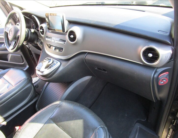 Mercedes-Benz Třídy V Kombi 2,1 l 140 kw